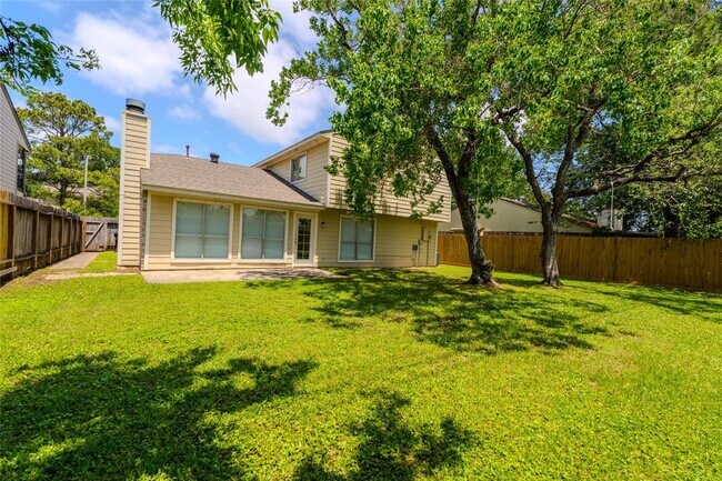 Building Photo - 4239 Southchase Ln