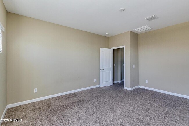 Building Photo - 1367 S Country Club Dr