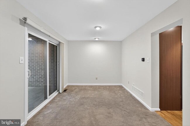 Building Photo - 4 Stirling Ct