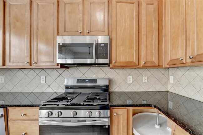 Building Photo - 4406 Village Field Place