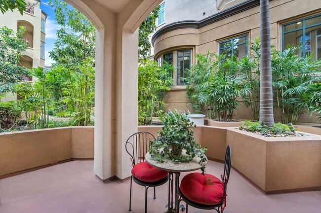 Building Photo - 2400 5th Ave