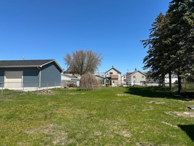Building Photo - 3 Bedroom Single Family House- Two Rivers, Wi