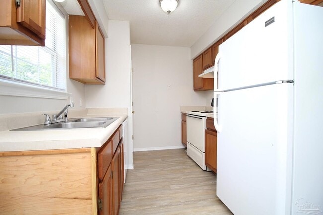 Building Photo - 509 Wood Crest Way