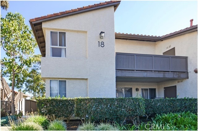 Building Photo - 18 Corniche Dr