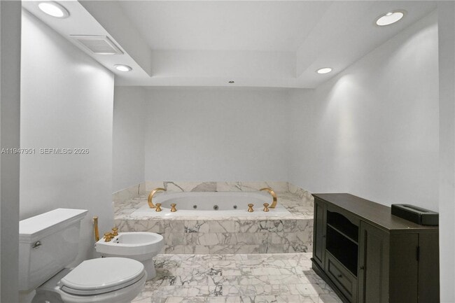 Building Photo - 19355 Turnberry Way