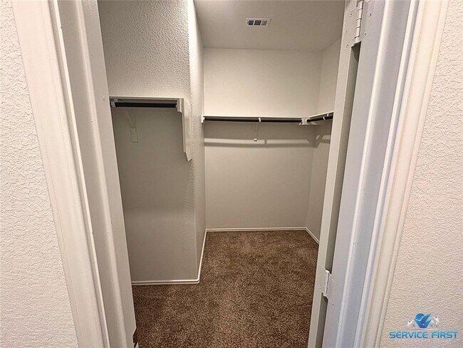 Building Photo - 124 Rooster Wy