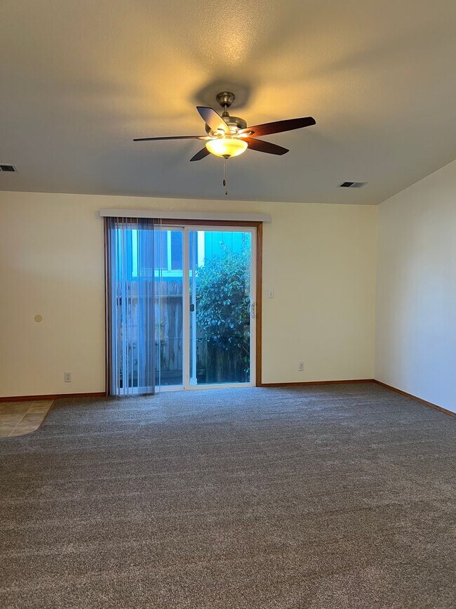 Building Photo - 1418odelb