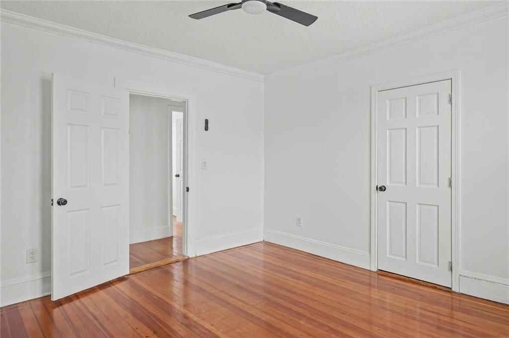 Building Photo - 123 Radcliffe Ave