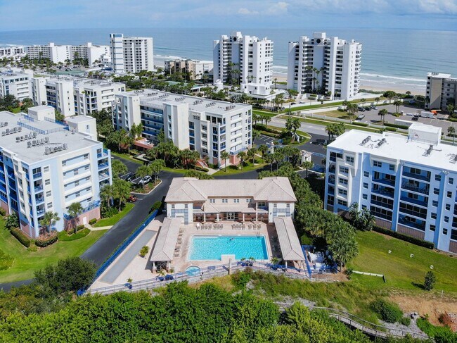 Building Photo - Beautiful Ocean Walk Condo Available February 19th