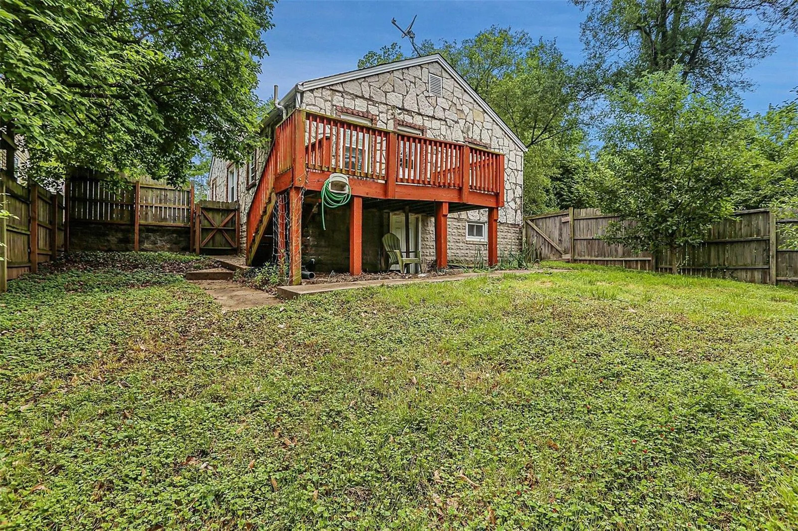 Building Photo - 806 Elsworth Pl
