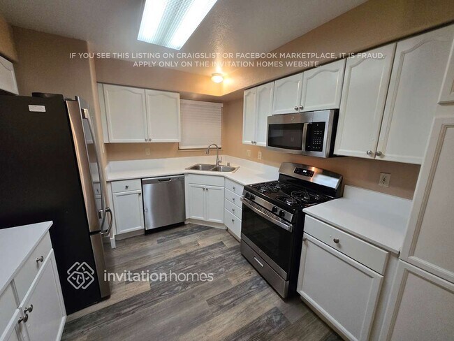 Building Photo - 4412 W La Madre Way