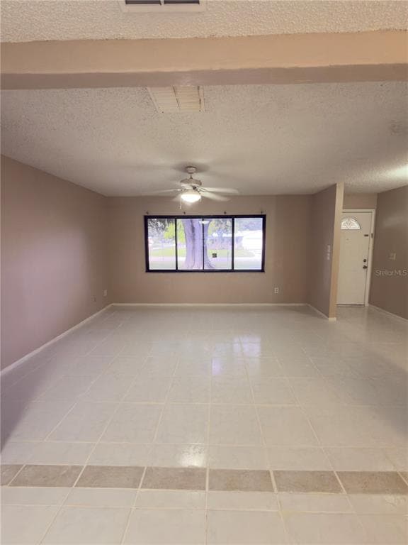 Building Photo - 11001 Longhill Dr