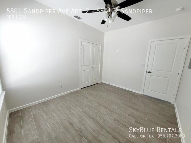 Building Photo - 5801 Sandpiper Ave