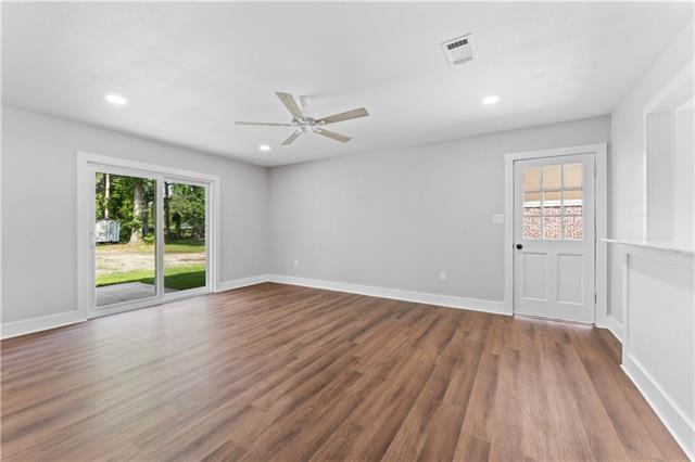 Building Photo - 602 Susan Dr