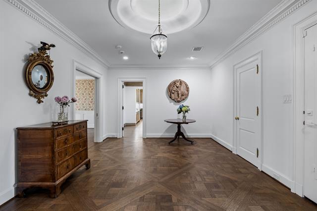 Building Photo - 1 Willow Wood Cir