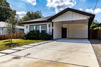 Building Photo - 1934 Lamar St