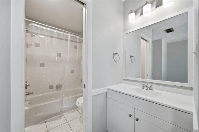 Building Photo - 2810 62nd Ave N