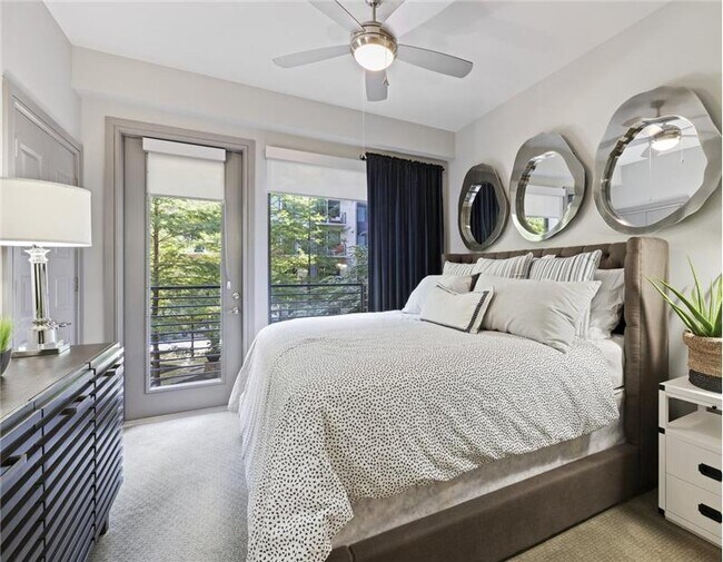 Building Photo - 117 1/2 Sandra Muraida Way