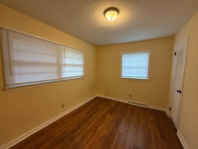 Building Photo - 810 W Vandalia Rd