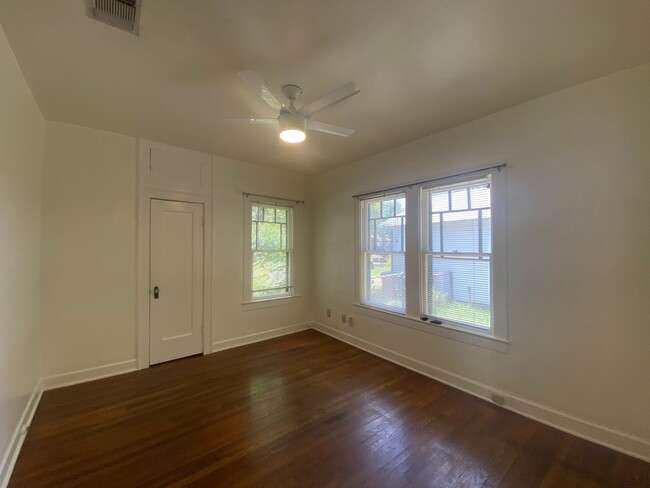 Building Photo - Prelease for August!  Close to Campus!  28...