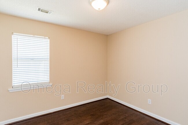 Building Photo - 118 Cedar Bend Dr