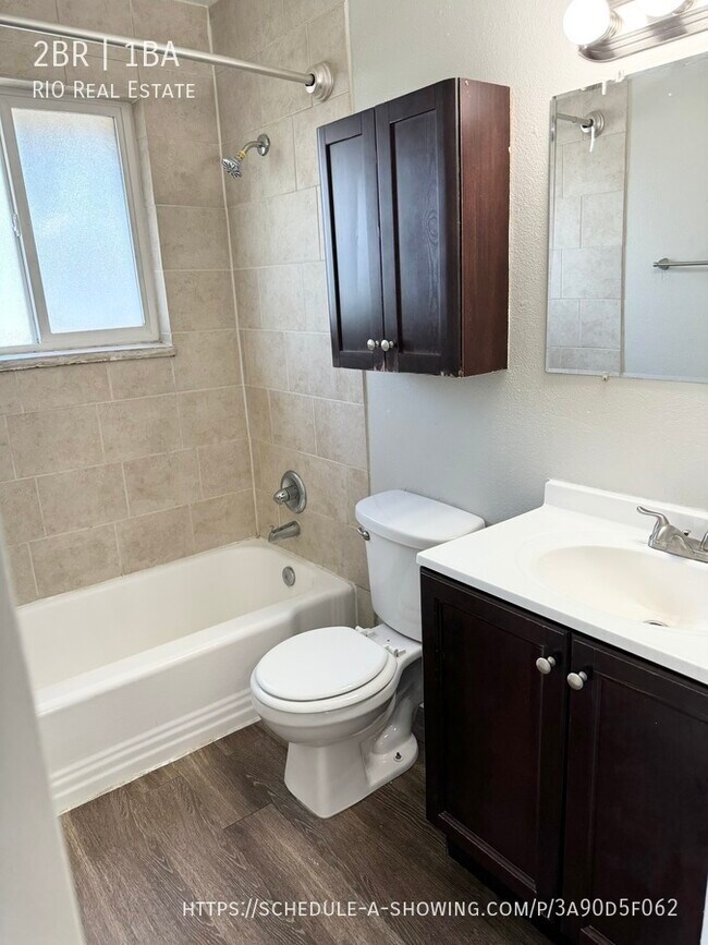 Building Photo - 1960 Upham St