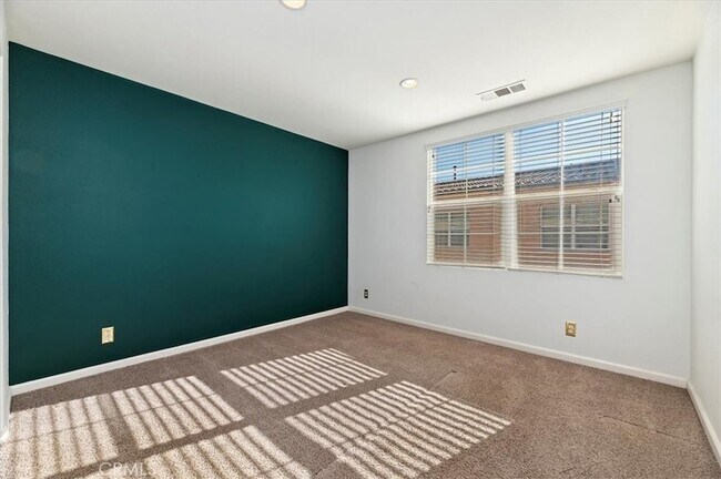 Building Photo - 4433 Owens St