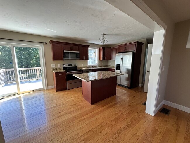 Building Photo - 55 Wenham Rd