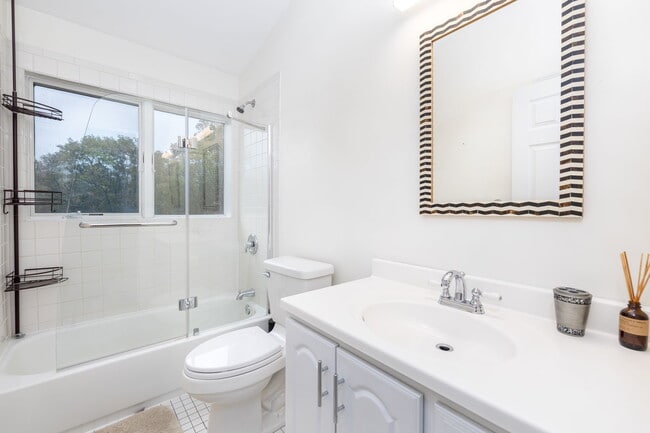 Building Photo - 235 White Deer Rocks Rd