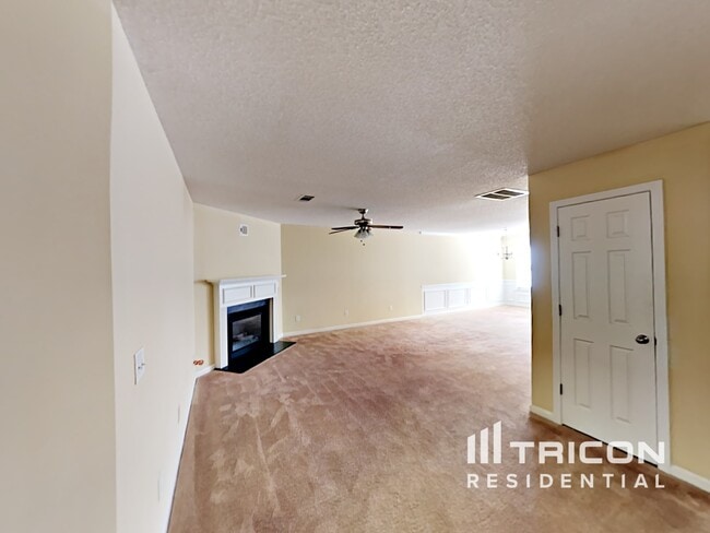 Building Photo - 5853 Sepulveda Ln