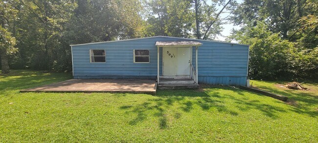 Building Photo - 1 Bed/1 Bath Mobile Home in Batesville