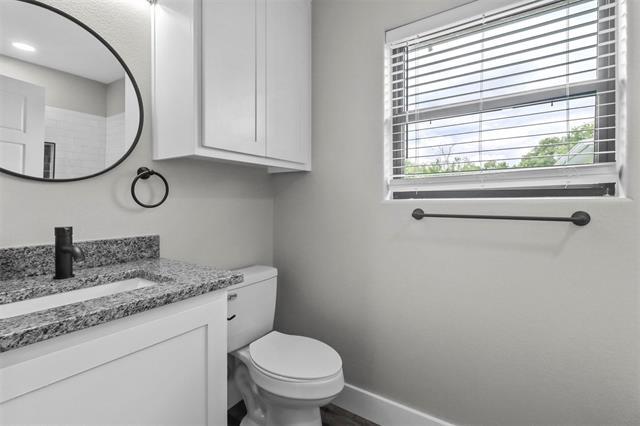 Building Photo - 1401 S 5th Ave