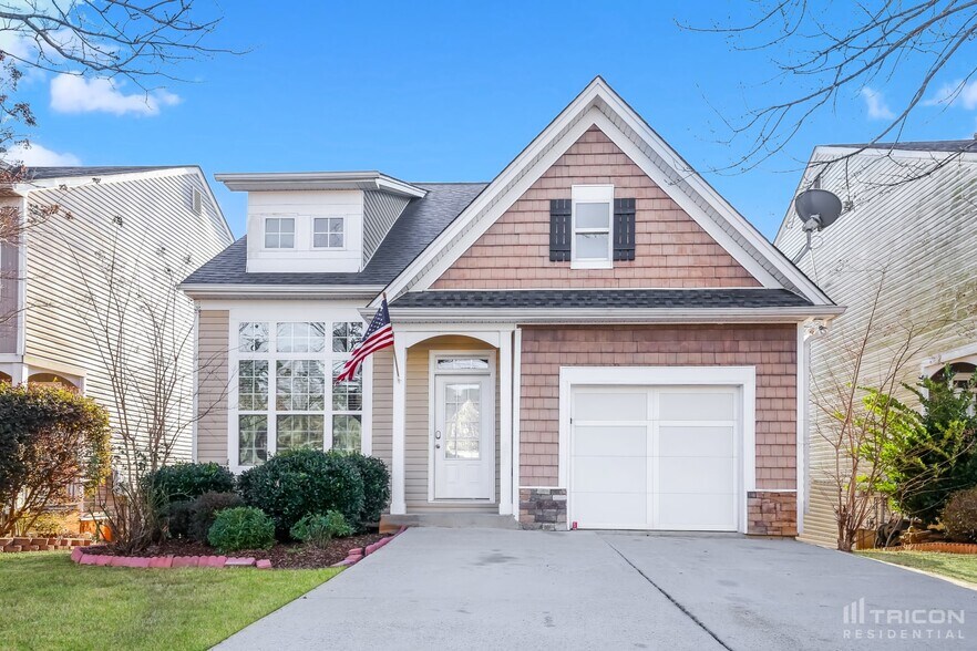 Primary Photo - 441 Pondweed Dr