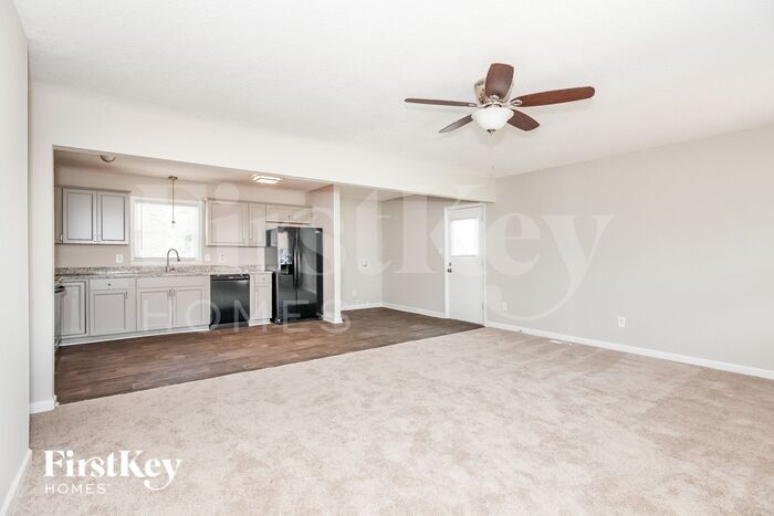 Building Photo - 3625 Somerset Dr