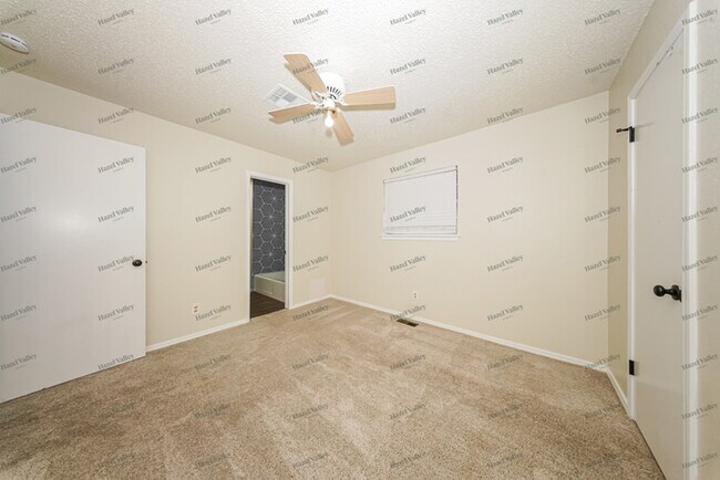 Building Photo - 12017 Surrey Ln