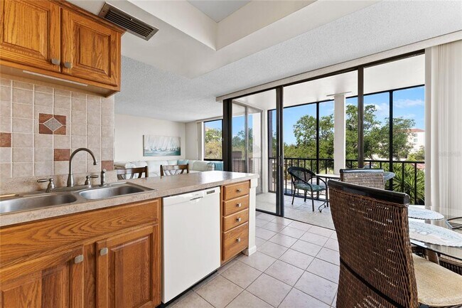 Building Photo - 6268 Palma Del Mar Blvd S
