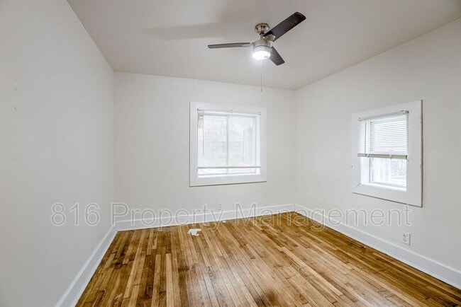 Building Photo - 4109 Monroe Ave