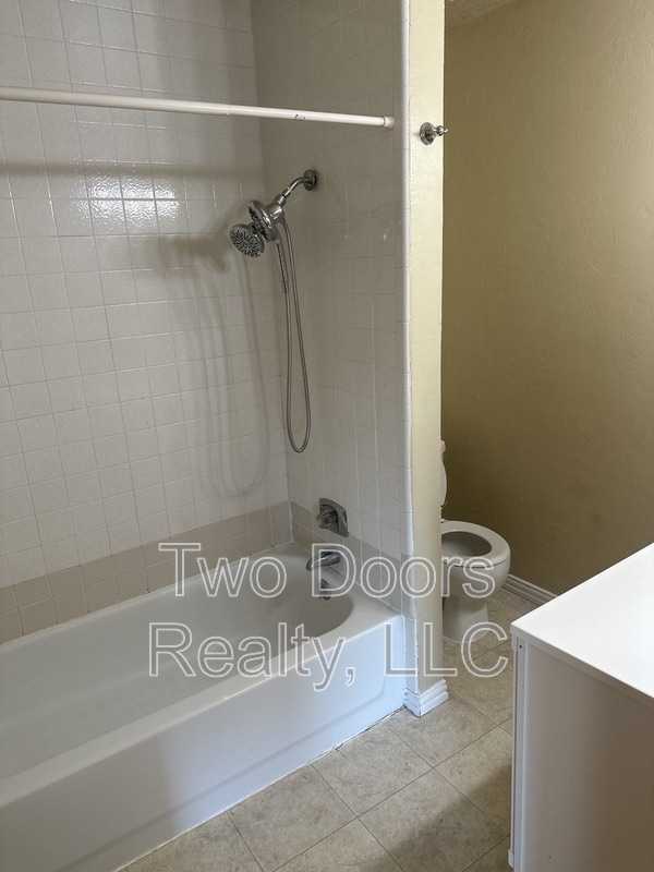 Building Photo - 2204 Shadowridge Dr