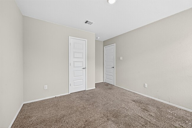 Building Photo - 1610 Bear Spring Dr