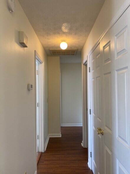 Hallway - 1963 Bluff Ct
