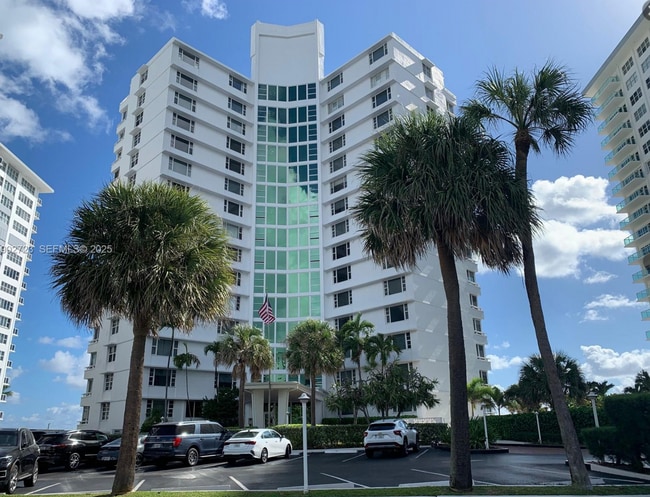 Building Photo - 3600 Galt Ocean Dr