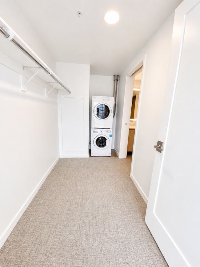 Building Photo - 1Bd/1Ba Seattle Condo