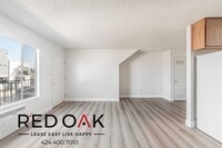 Building Photo - 12883 San Fernando Rd