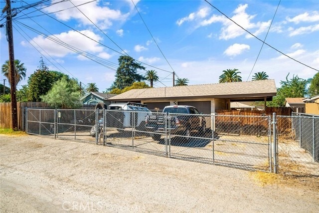 Building Photo - 2576 Lime St