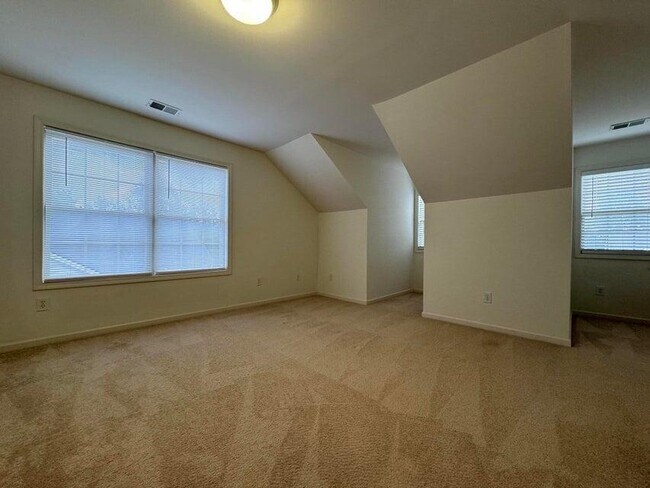 Building Photo - 4033 Boone Creek Rd