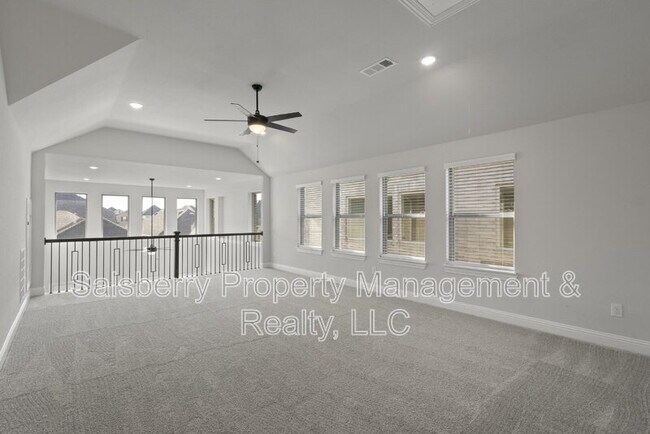 Building Photo - 2021 Daniel Dr