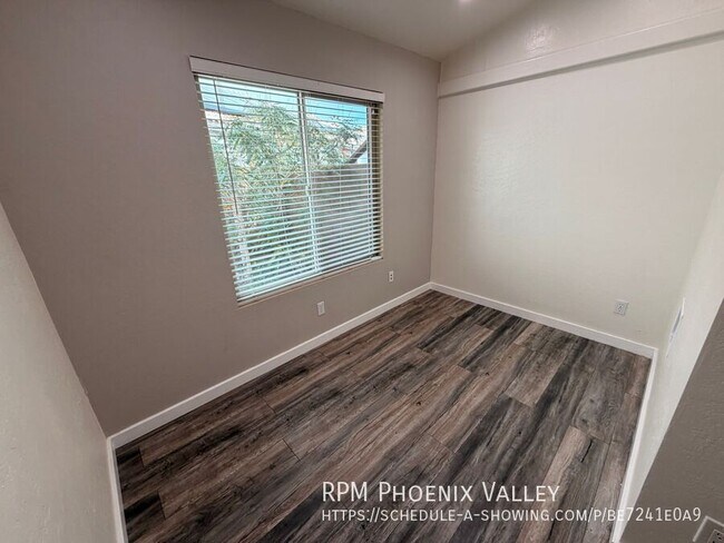 Building Photo - 8461 W Audrey Ln