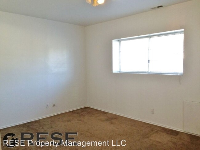 Building Photo - 4 br, 1.5 bath House - 3939 W 5820 S