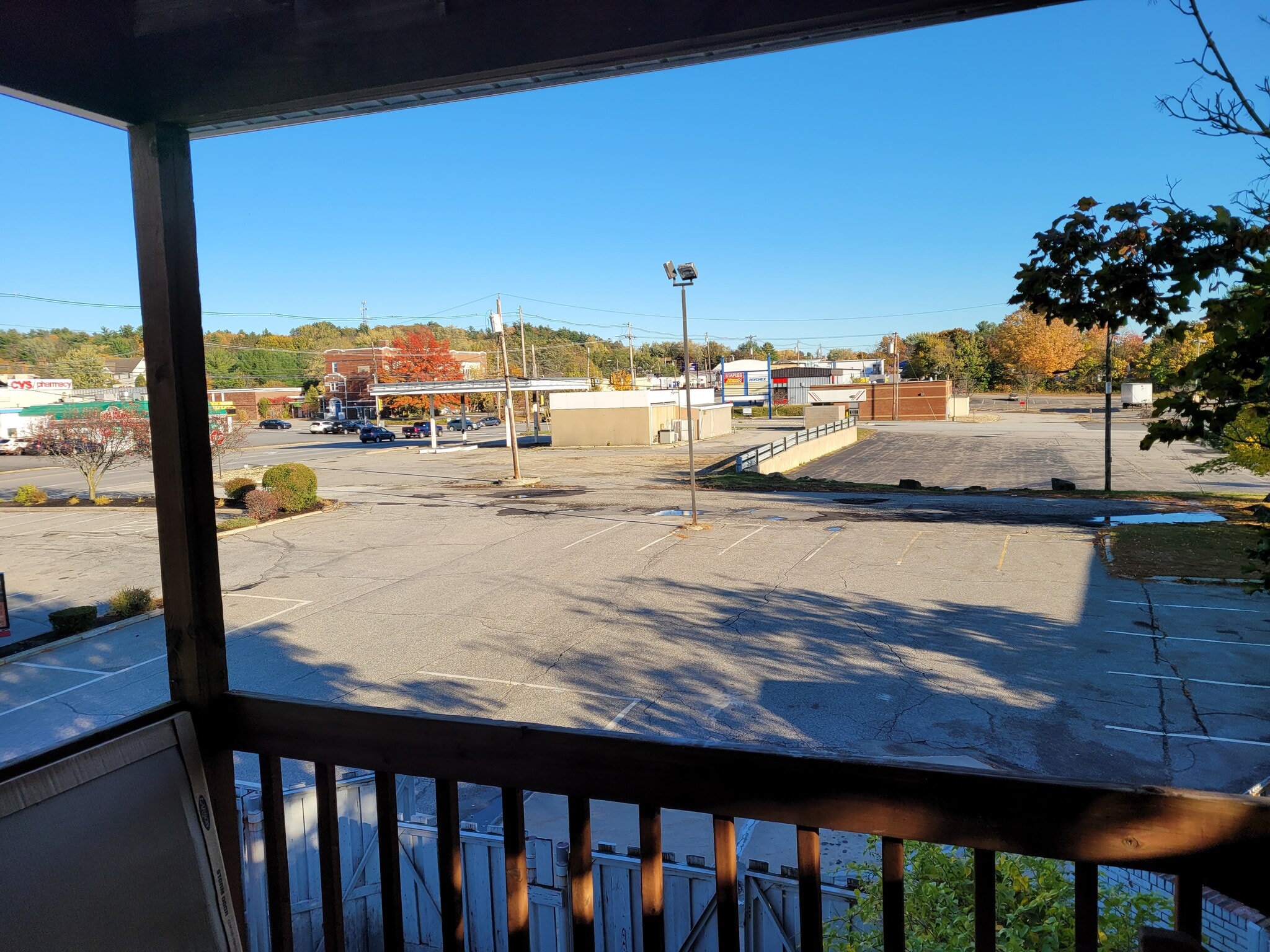 Close to shopping - 87 Essex St