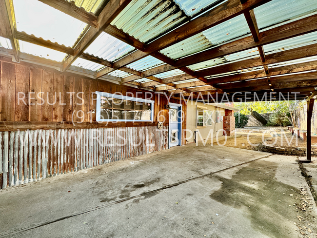 Building Photo - Single Story home near Folsom Lake in Gran...